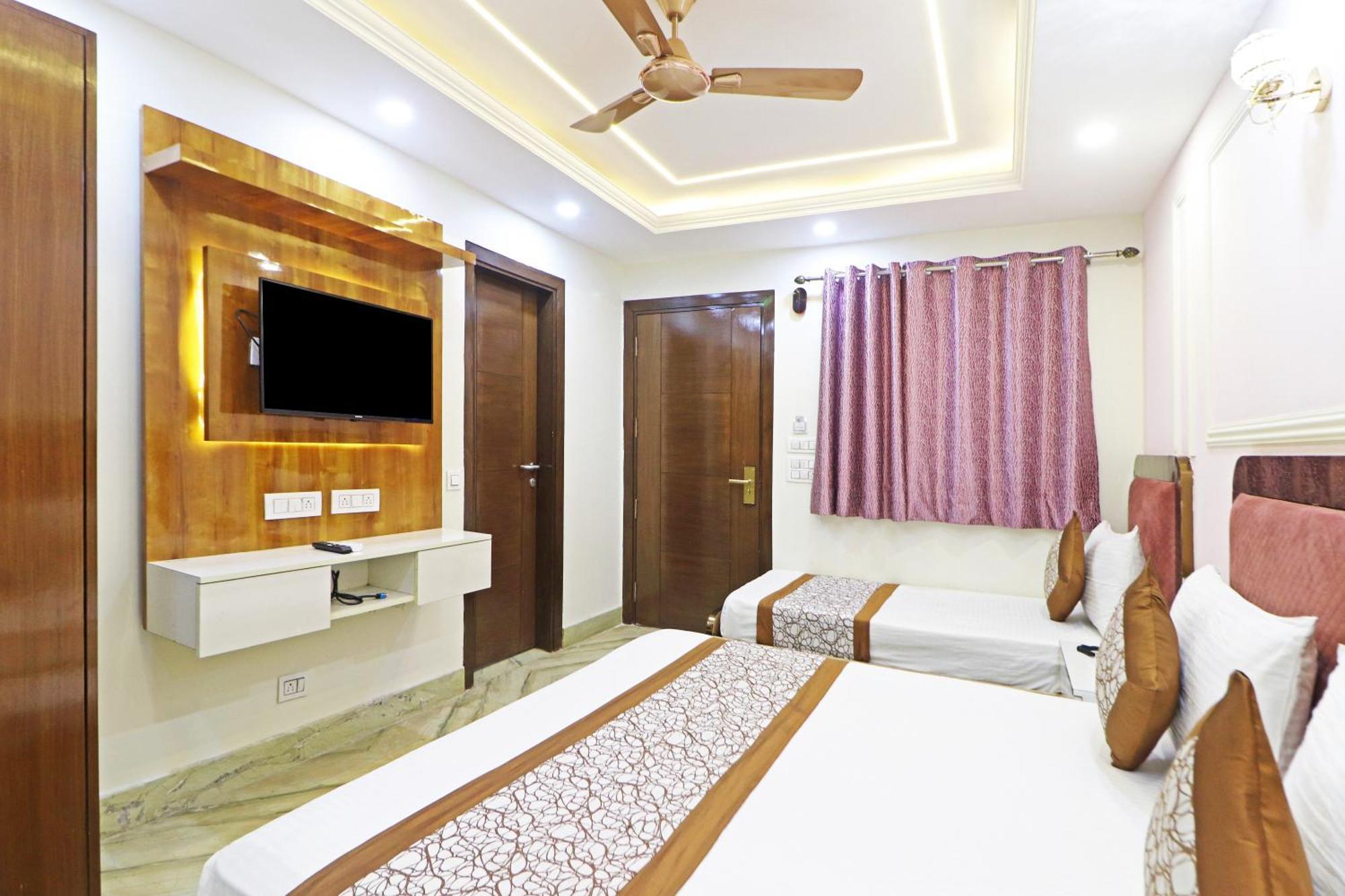Hotel Samrat Residency 10 Mints Walking Distance Nizamuddin Railway Station Neu-Delhi Exterior foto