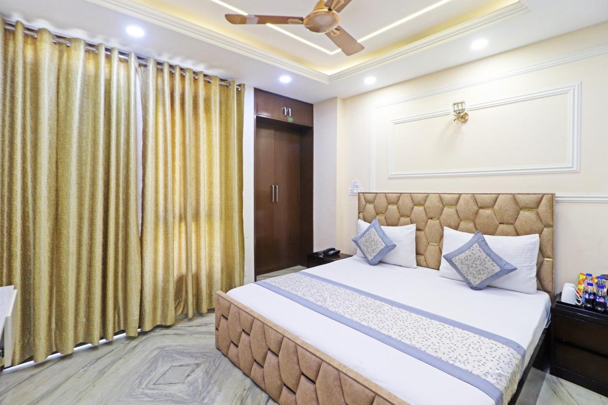 Hotel Samrat Residency 10 Mints Walking Distance Nizamuddin Railway Station Neu-Delhi Exterior foto